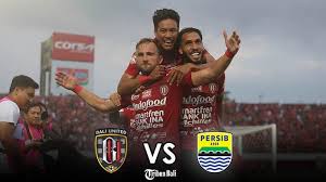 Persib dan bali united yang tergabung dalam grup d akan bertarung di stadion maguwoharjo, sleman. Starting Xi Bali United Vs Persib Bandung Spaso Turun Sejak Menit Awal Tribun Bali