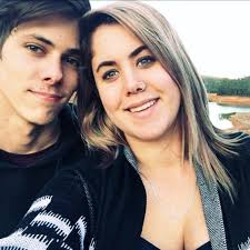 Family of Krystal Pitt say goodbye after young mum dies in Perth days after  giving birth