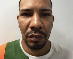 Arrestan en el Residencial Villa del Caribe #Ponce a uno de los más buscado  6/MAR/2019 Por Melissa Correa Velázquez El Vocero de Puerto Rico- Agentes  adscritos al Task Force de los Alguaciles