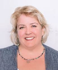 Judy Hay's Instagram, Twitter & Facebook