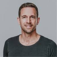 100+ "Messinger" profiles