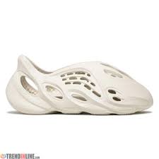 While the swirls of color surrounded the oval airflow holes. Adidas Yeezy Foam Rnnr Ararat Trend Inline Shop