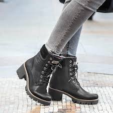 Captain jack sparrow is the protagonist of the pirates of the caribbean film series, making his debut in pirates of the caribbean: Panama Jack Phoebe B17 Napa Black Leather Rogerson Shoes