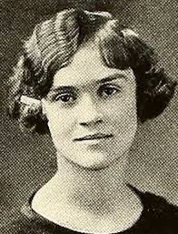 Elvia Townsend's Instagram, Twitter & Facebook