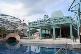It is an advanced marine museum which is a great addition to the campus. File Maritime Experiential Museum Aquarium Resorts World Sentosa Singapore 20120102 Jpg Wikipedia