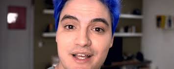 Livros de youtubers estão entre os mais vendidos na Bienal do Rio