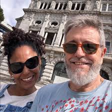 Os três crimes de falsificação de documento imputados, em coautoria, a José  Sócrates e Carlos Santos Silva já prescreveram, admite o Ministério  Público. Saiba mais pelo link nos comentários