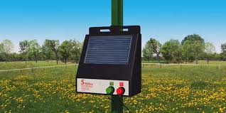 Different trouble animals like dogs, horses, rabbits, & chickens access your locality & interrupt your life also farm. Solar Fence Chargers 10 Best Solar Powered Electric Fence Kits