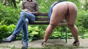 Amazing white ass in pantyhose pissing outside next to me - XNXX.COM