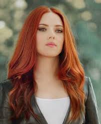 Endgame might have been an iconic movie that brought together dozens of characters in the end, many of the films female characters didn't get a lot of focus. Long Haired Nat Black Widow Scarlett Long Hair Styles Black Widow Avengers