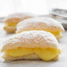 Sporcamuss Italian Cream Filled Pastries Recipe Pastry Cream Filling Cream Filled Puff Pastry Puff Pastry Filling