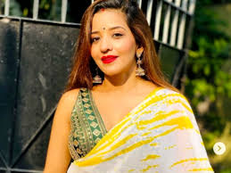 OMG: डीप नेक ब्लाउज और साड़ी में TV की डायन ने दिखाई अदाएं तो एक शख्स ने  दे दी पॉर्न बनाने की सलाह – News18 हिंदी