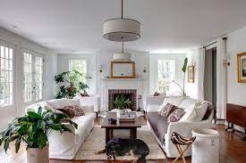 North facing windows also provide the most consistent levels of light throughout the day, so if you're looking to grow begonias, or a foliage plant this could be the best spot for them. These Houseplants Love North Facing Windows