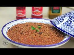Choumicha Lentilles A La Sauce Tomate شميشة عدس بصلصة الطماطم Youtube Recipes Food Vegetables