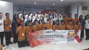 Surabaya industrial estate rungkut atau pt. Kepada Siswa Mengenal Nusantara Bumn Dirut Pt Sier Buka Rahasia Sukses Jadi Dirut Surya