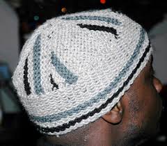 It's the perfect project for a beginner knitter, or anytime you want a quick and easy project. Loom Knit Skull Cap Loomahat Com