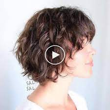 Coiffures Courtes Frisees Vous Aimez Absolument Short Shag Hairstyles Short Wavy Hair Thick Hair Styles