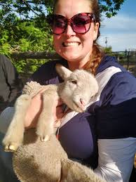 Who can hand shear Hog Island sheep at a Historical Museum in Virginia?