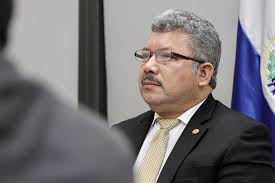 Development Bank of El Salvador Ignored Internal Warnings in Awarding Loan  to Sister of Presidential Commissioner