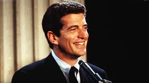 John-John Kennedy: Así era el heredero de la única "familia real" de EE.UU.