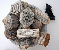 Kreative Kunst Aus Alten Buchern Alte Bucher Bucherskulptur Falzen