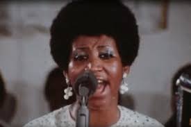 Le disque de ce concert mythique, amazing grace. Amazing Grace An Incredible Aretha Franklin Concert Film Is Now On Hulu