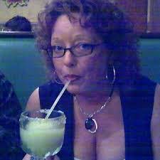 Sherry Mosher's Instagram, Twitter & Facebook