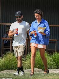 Those are candidate like his and know family details and who are people check don jazzy biography which all details are given on this page. Zac Efron Splits From Australian Girlfriend Vanessa Valladares Aktuelle Boulevard Nachrichten Und Fotogalerien Zu Stars Sternchen