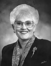 Bonnie Lewis's Instagram, Twitter & Facebook