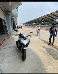 Yamaha y15zr ultraman edition 2019 menjadi warna sekaligus varian/tipe yamaha mx king terbaru di malaysia teman teman. 2021 Yamaha Y15zr V3 Is Already Available For Booking In Malaysia Superbike Photos