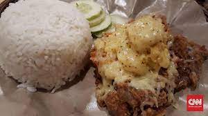 Tentunya bikin kamu ingin membuatnya sendiri di rumah. 6 Tempat Makan Ayam Geprek Enak Di Jakarta Halaman 2