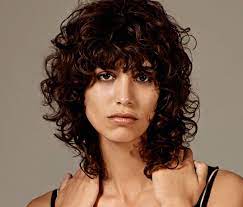 Pin By Silvina On Hair Styles Curly Hair Styles Italian Hair Hair Styles
