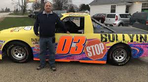 Cota is wide enough that a nascar race could feasibly run here and it's in one of the greatest american cities, austin. Li L John S Big Break Former Santa Fe Champion Li L John Provenzano Ready For First Nascar Truck Series Challenge Chicago Tribune
