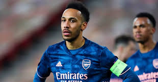Séan garnier world freestyle football champion. Angry Aubameyang Keeps Arsenal Captaincy Despite Swerving Warm Down