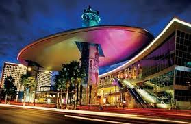 Fashion Show Mall Las Vegas Love Going Here Las Vegas Shopping Las Vegas Malls Vegas Villas