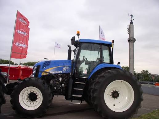 New Holland TG285 Tractor