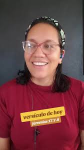 Videos de Rosmery Martínez IVJ7♡ (@rosmerymartinezoficial) con “Here I Am  to Worship