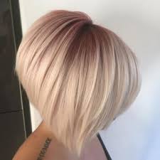 Coupe cheveux carré plongeant court. Des Idees Pour Adopter Le Carre Plongeant Court Carre Plongeant Court Carre Plongeant Court Effile Carre Plongeant