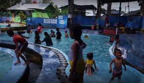 Kadang muncul pertanyaan apakah di hari libur atau tanggal merah seperti hari minggu kantor jne tetap buka melayani customer? Deretan Kolam Renang Di Nganjuk Beserta Tiket Masuknya Trip Jalan Jalan