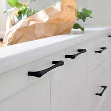 Alibaba.com offers 33531 kitchen cabinet drawer pull products. Top 70 Best Kitchen Cabinet Hardware Ideas Knob And Pull Designs