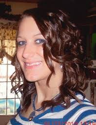 Amanda Parnell's Instagram, Twitter & Facebook