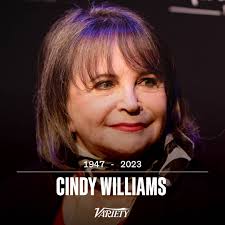 Margo Ramos (@ParrazMargo)