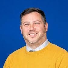 Zak Roach's Instagram, Twitter & Facebook