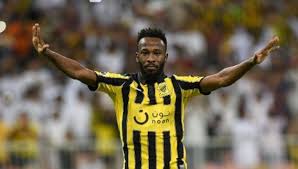 مواقف ساندت فهد المولد في مباراة الاتحاد والفتح صور Sports Jersey Sports Jersey
