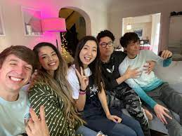 Corpse, sykkuno, valkyrie, toast, jacksepticeye. Leslie On Twitter Cutting Washing And Styling Valkyrae S Hair Today Im So Excited She Has So Much Hair Sykkuno Is Also Here Hehe Maybe I Can Convince Him To Let Me