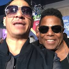 Man it's too much! We are losing too...