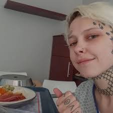 Angie Jack's Instagram, Twitter & Facebook