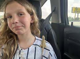 Is this brand of mercury vapor bulb good and safe for a 4-year-old bearded  dragon?