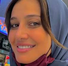 أصدر المكتب الإعلامي للمنتج والداعية الإسلامي الشاب معز مسعود بيانًا للرد على ما يثار حول زواج مسعود قبل ارتباطه ببسنت نور الدين، مؤكدين أنه منفصل عن زوجته الأولى. Ø­Ù„Ø§ Ø´ÙŠØ­Ø© ØªØ±ØªØ¯ÙŠ Ø§Ù„Ø­Ø¬Ø§Ø¨ Ù„Ù„Ù…Ø±Ø© Ø§Ù„Ø«Ø§Ù†ÙŠØ© Ø¨Ø¹Ø¯ Ø²ÙˆØ§Ø¬Ù‡Ø§ Ù…Ù† Ù…Ø¹Ø² Ù…Ø³Ø¹ÙˆØ¯ Ù†ÙˆØ§Ø¹Ù…
