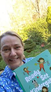 Happy 4th of July!🇺🇸 The First American Cookbook was published in 1796 by  Amelia Simmons as “American Cookery” Read about it in “ Independence Cake”  by Deborah Hopkinson and illustrated by Giselle